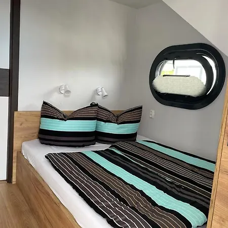 Hausboot Mit Sauna *